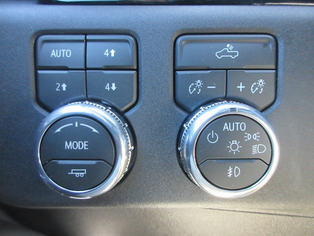 New 2026 GMC Sierra 2500 SLE image 16