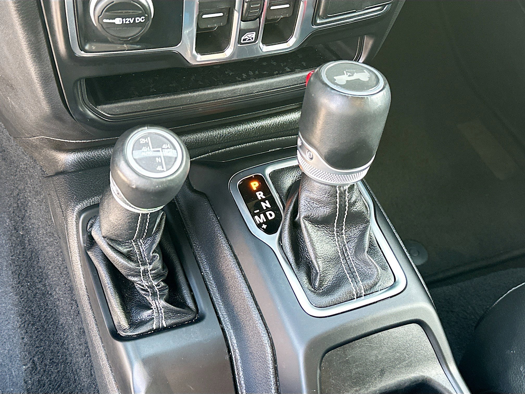 Used 2022 Jeep Wrangler Unlimited Sahara image 17