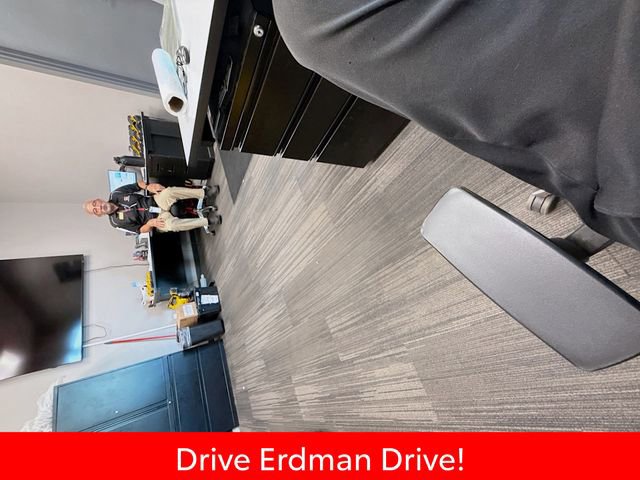 Used 2023 Toyota Highlander L image 47