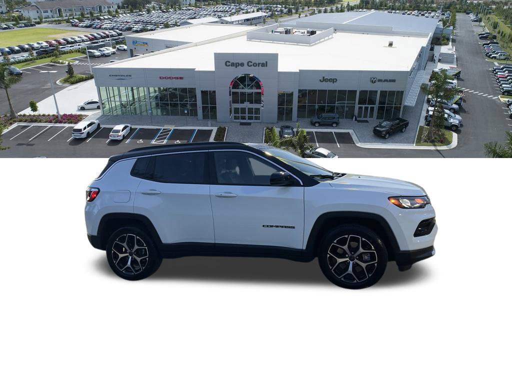 Used 2026 Jeep Compass Limited AWD/4WD image 4