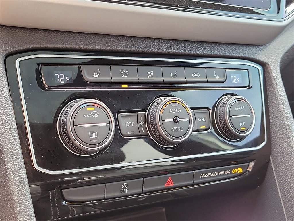 Used 2023 Volkswagen Atlas Cross Sport SE w/ Panoramic Sunroof Package image 25