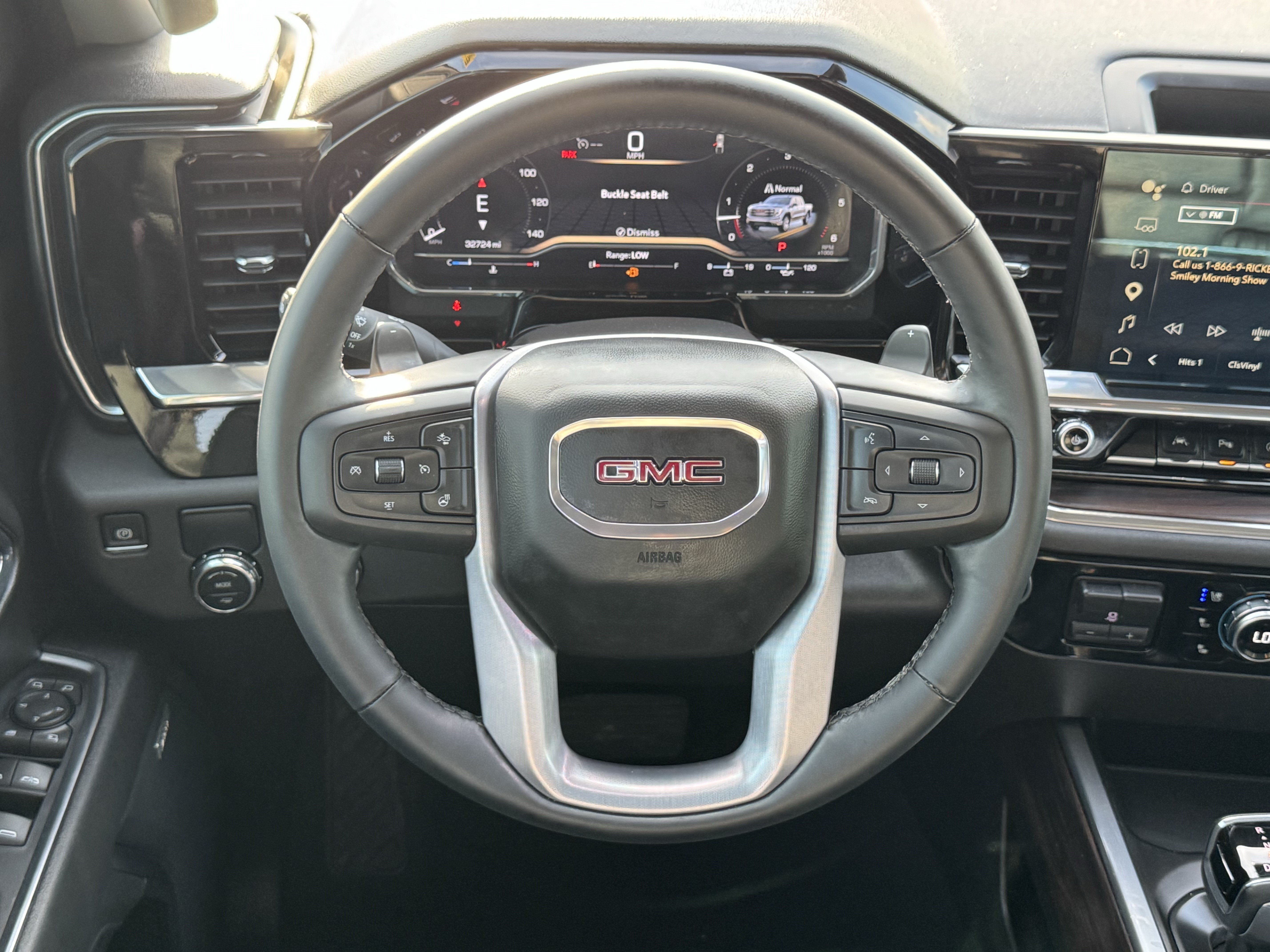 Used 2025 GMC Sierra 1500 SLT RWD image 12