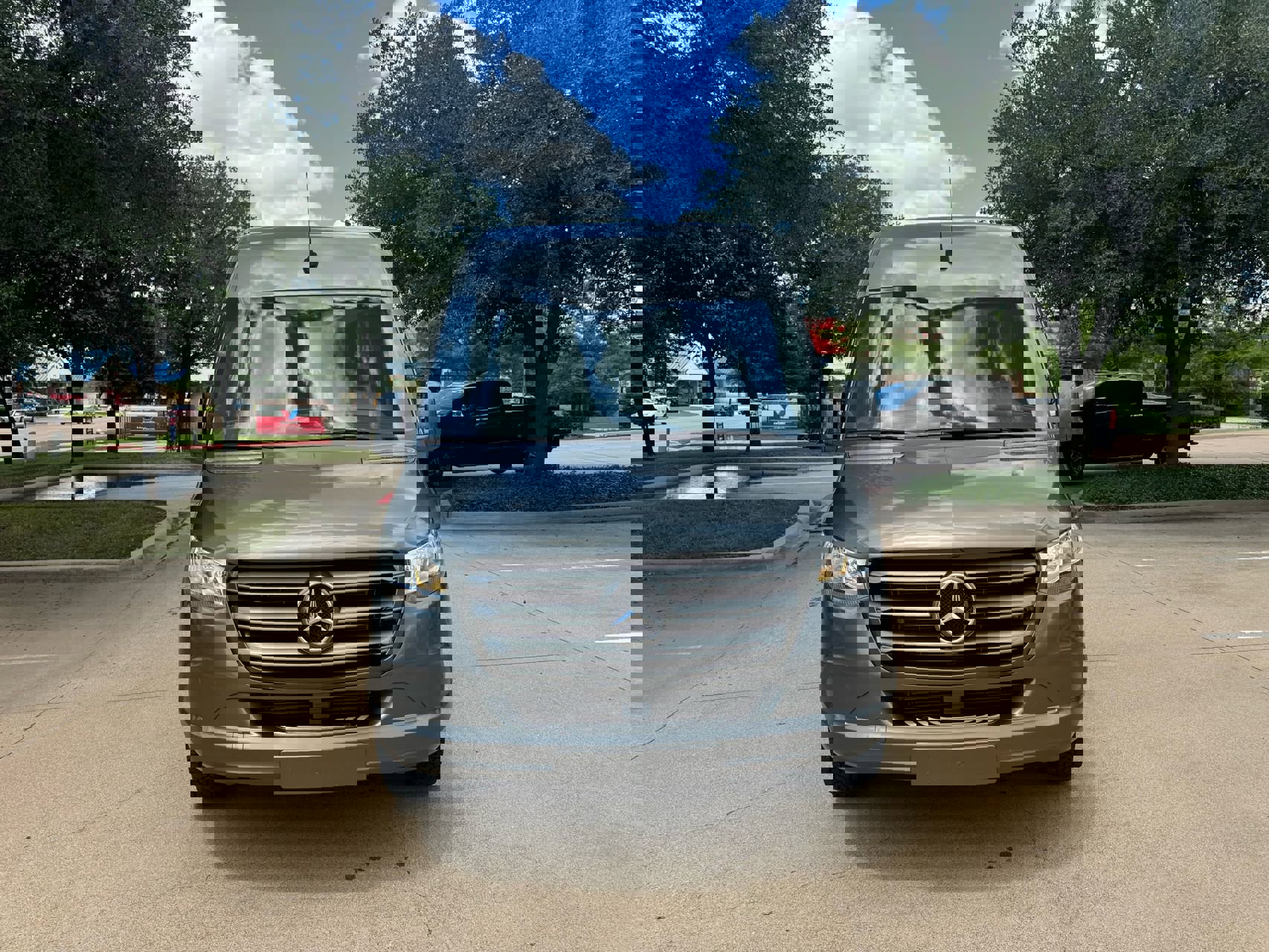 Used 2019 Mercedes-Benz Sprinter 2500 image 3