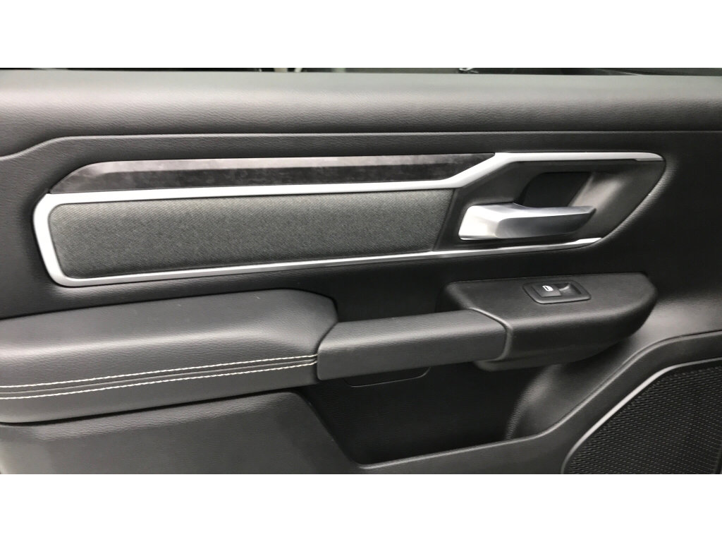 Used 2023 RAM 1500 Big Horn AWD/4WD image 18