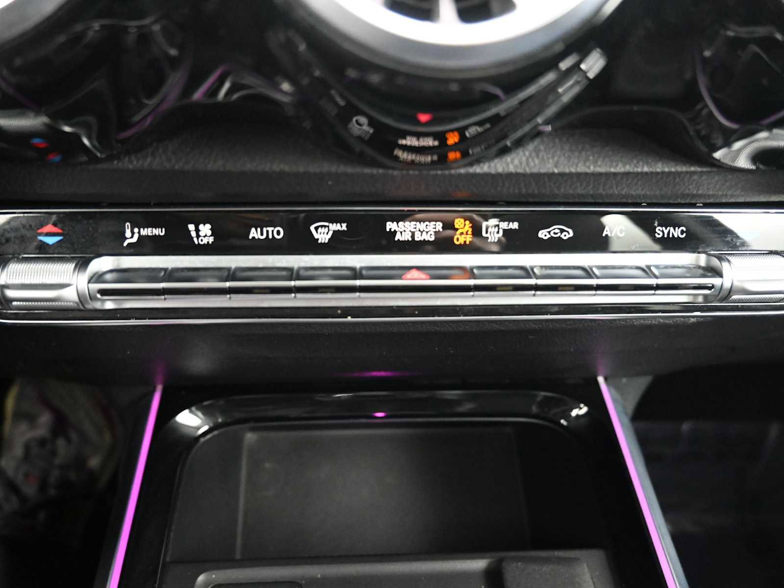 Used 2022 Mercedes-Benz GLB 250 4MATIC image 19