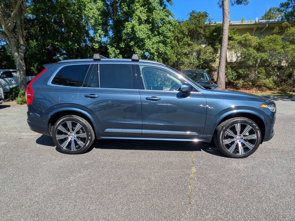 Certified 2025 Volvo XC90 B6 Plus AWD/4WD image 3
