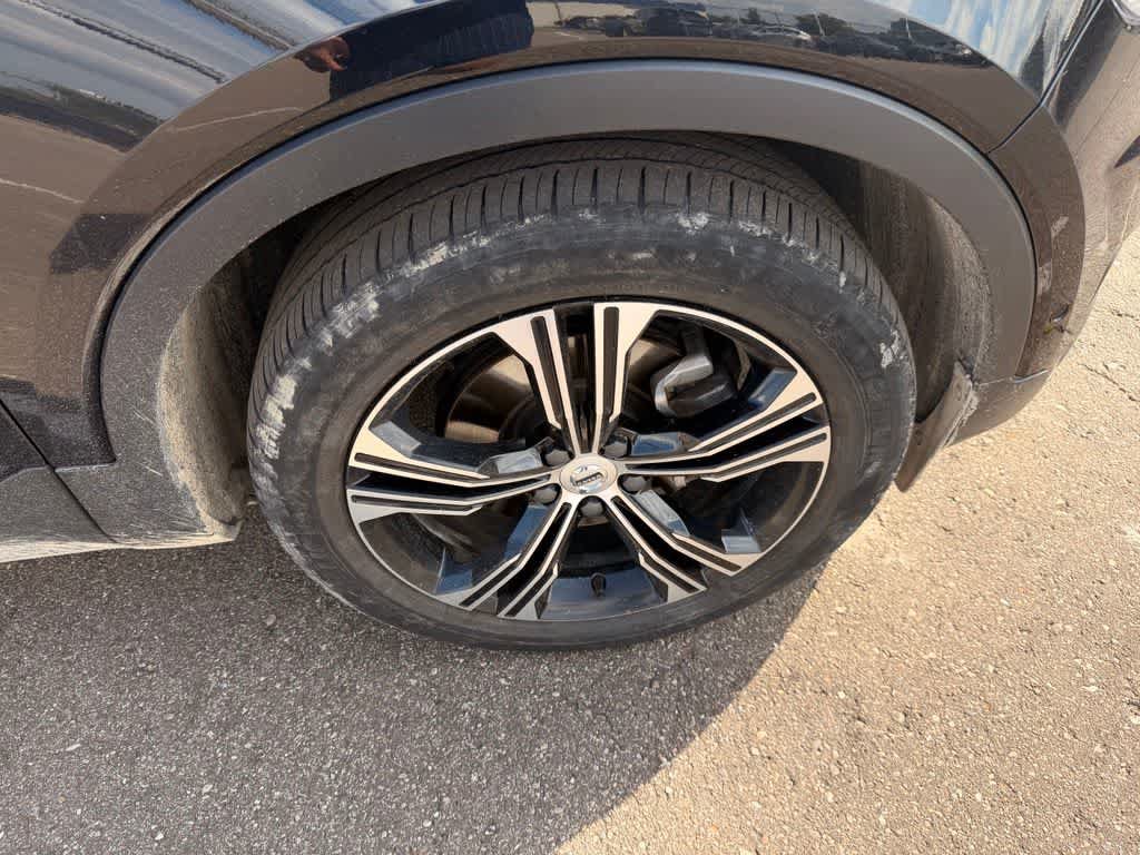 Used 2020 Volvo XC40 T5 Inscription AWD/4WD image 25
