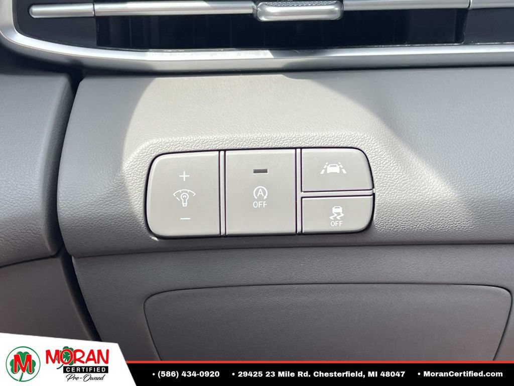 Used 2021 Hyundai Elantra SE FWD image 24