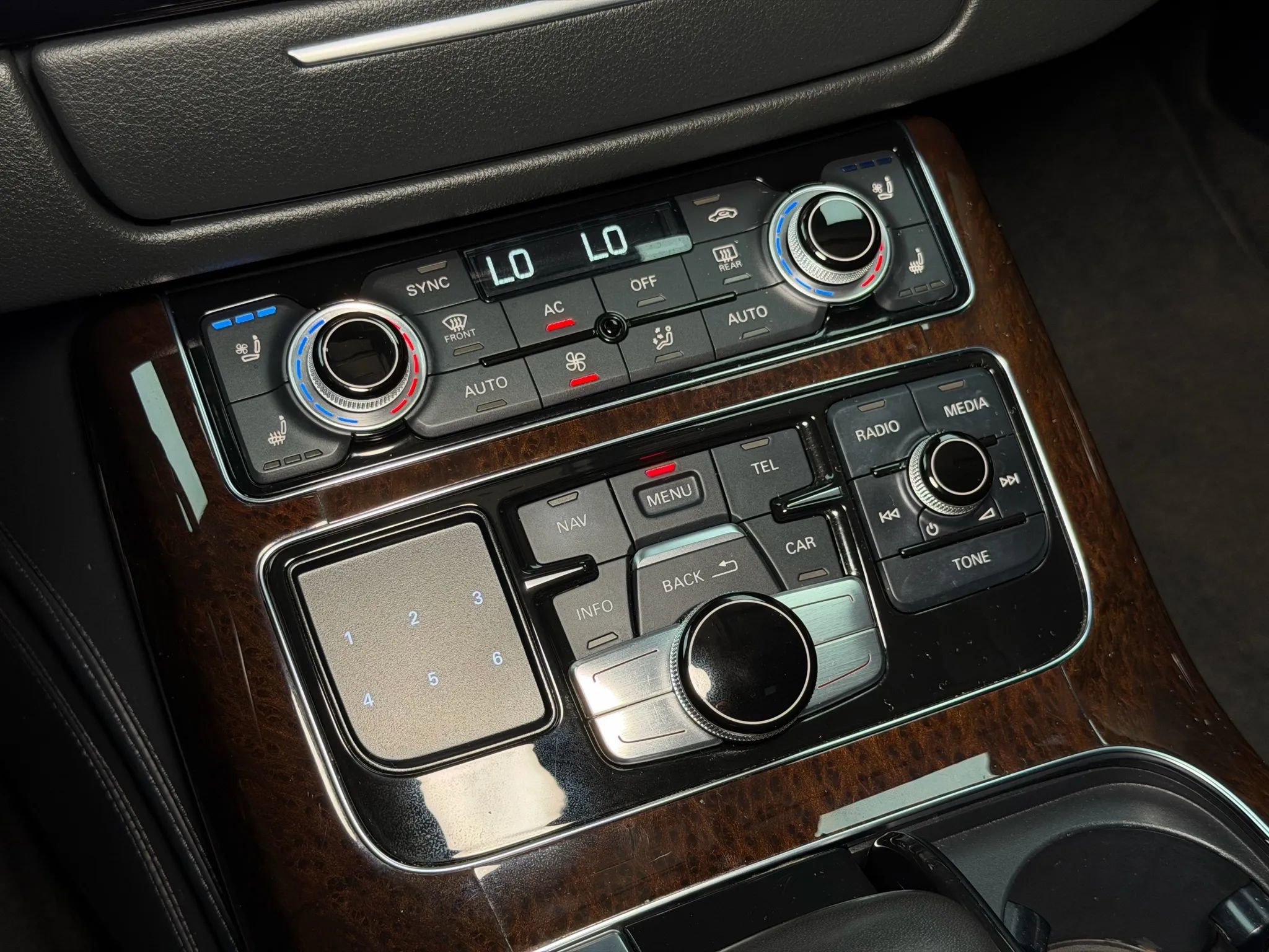 Used 2012 Audi A8 L 4.2 image 49