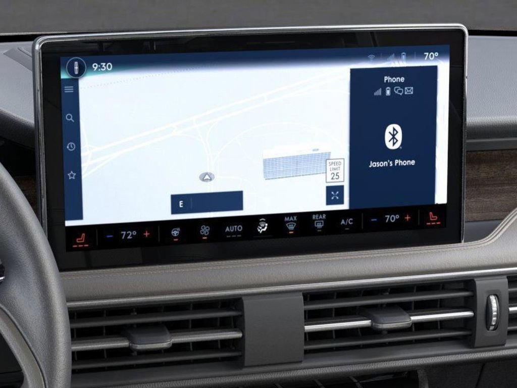New 2025 Lincoln Corsair Reserve w/ Jet Appearance Package AWD/4WD image 14