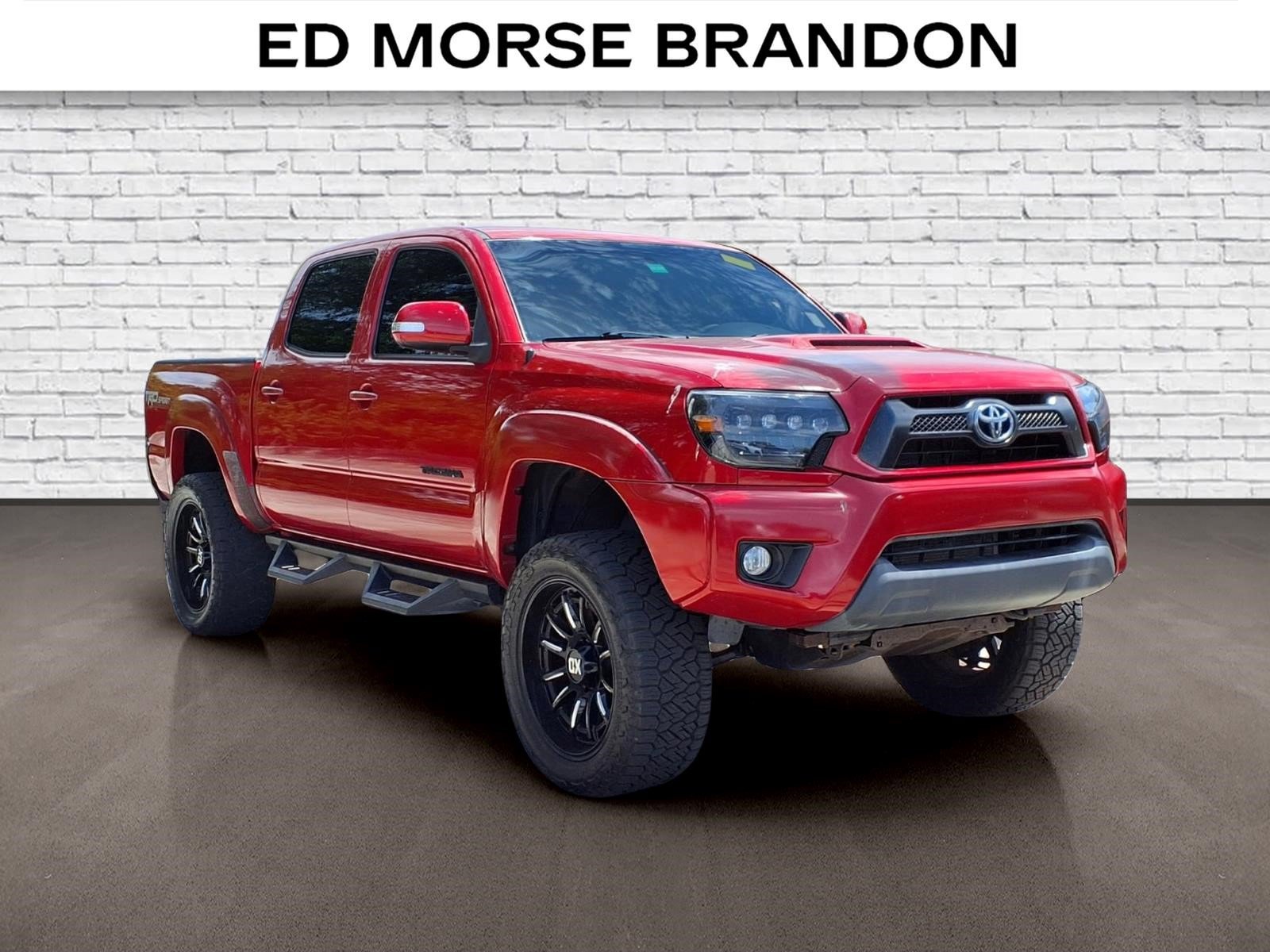 Used 2015 Toyota Tacoma PreRunner w/ TRD Sport Package RWD image 3