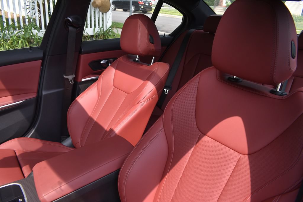 Used 2026 BMW 330i Sedan RWD image 10