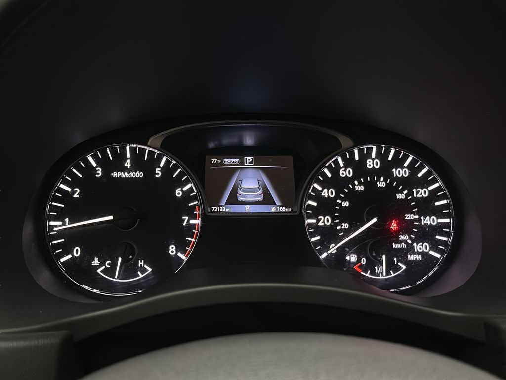 Used 2018 Nissan Pathfinder SV AWD/4WD image 30