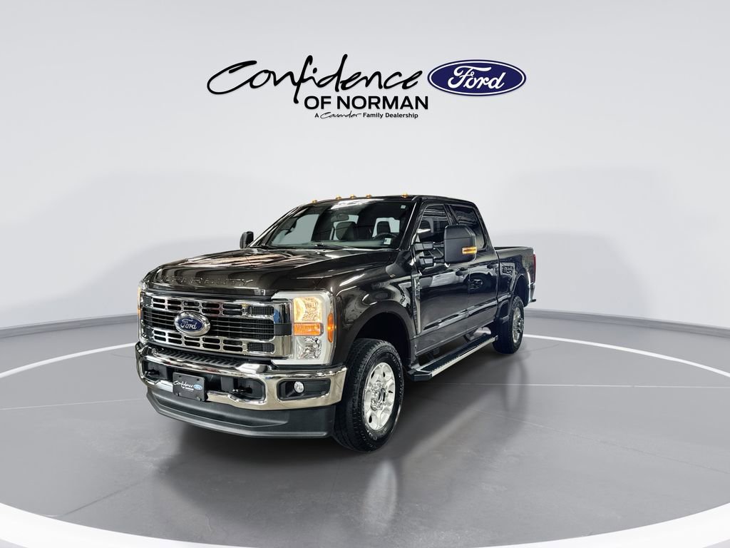 Used 2025 Ford F250 XLT w/ FX4 Off-Road Package AWD/4WD image 3