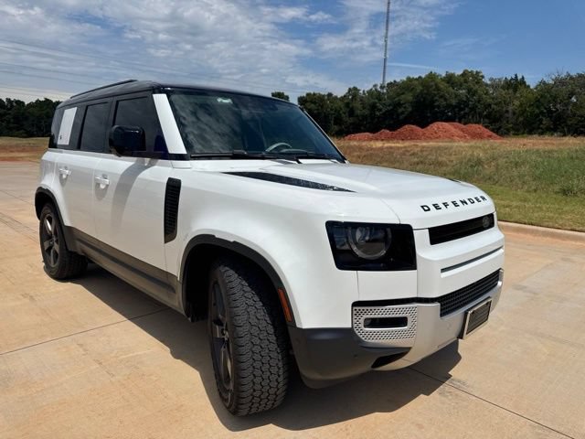 Used 2020 Land Rover Defender 110 HSE AWD/4WD image 3
