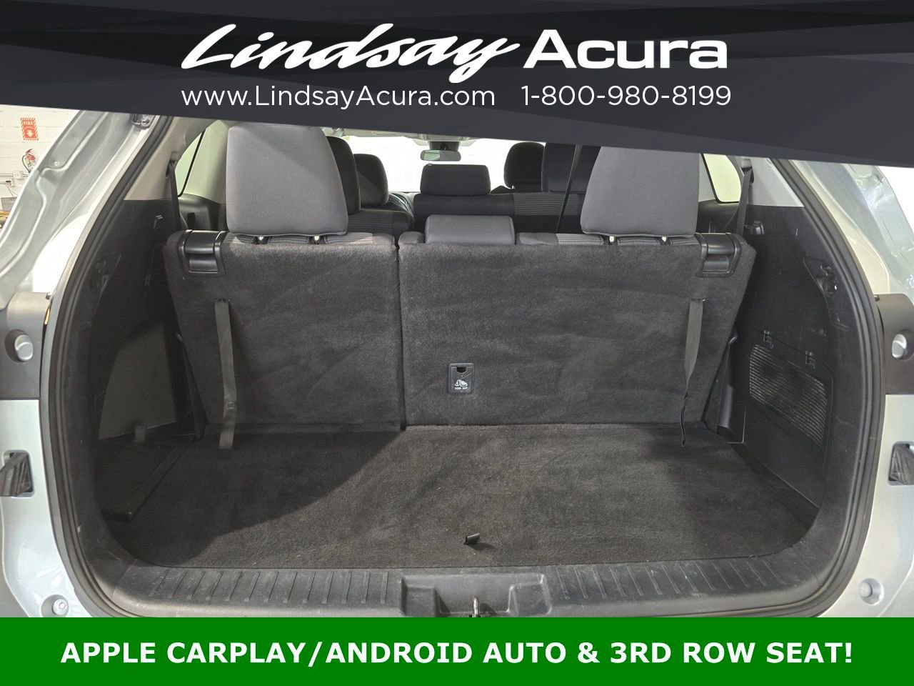 Used 2024 Toyota Highlander LE image 6