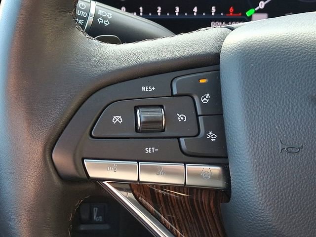 Used 2023 Cadillac Escalade Premium Luxury image 25