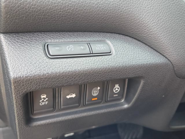 Used 2015 Nissan Altima 3.5 SL FWD image 29