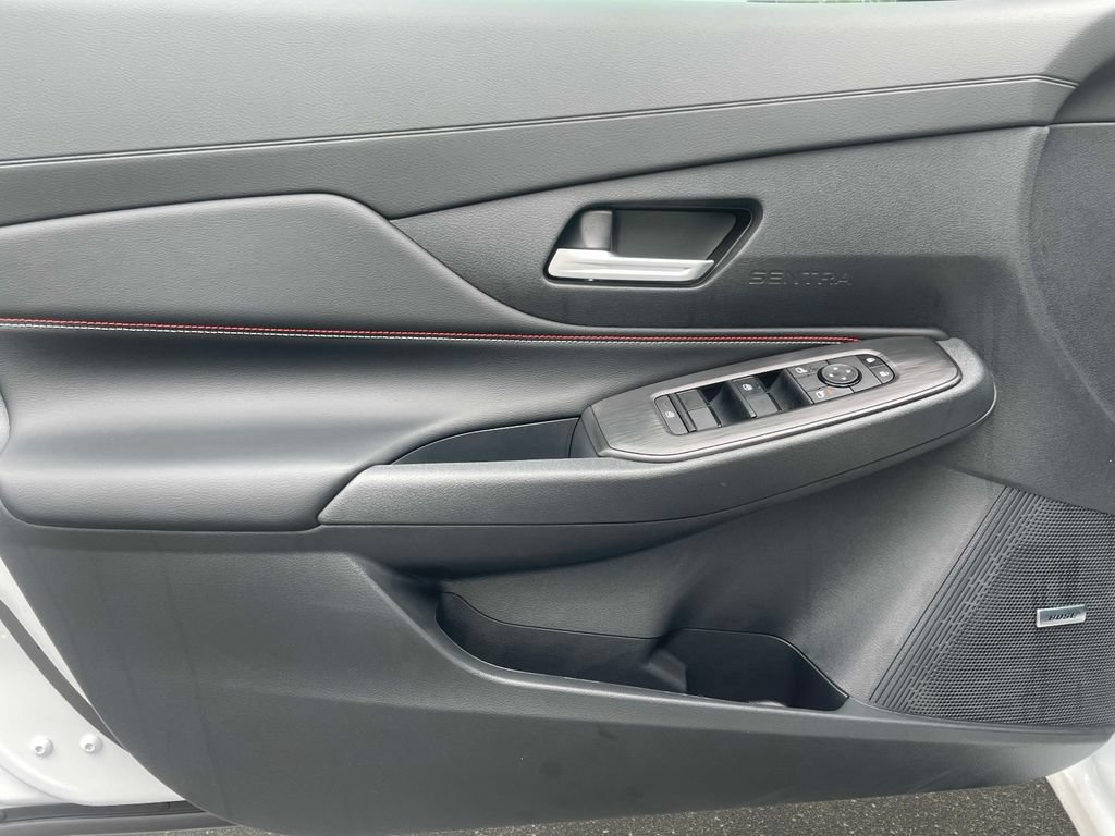 New 2026 Nissan Sentra SR w/ SR Premium Package FWD image 15