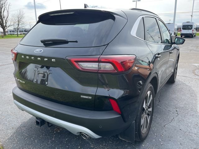 Used 2024 Ford Escape Platinum w/ Premium Technology Package image 2