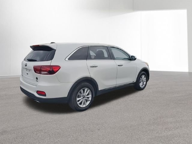 Used 2020 Kia Sorento LX image 9