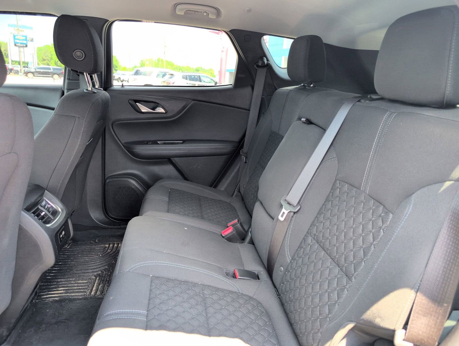 Used 2022 Chevrolet Blazer LT FWD image 31