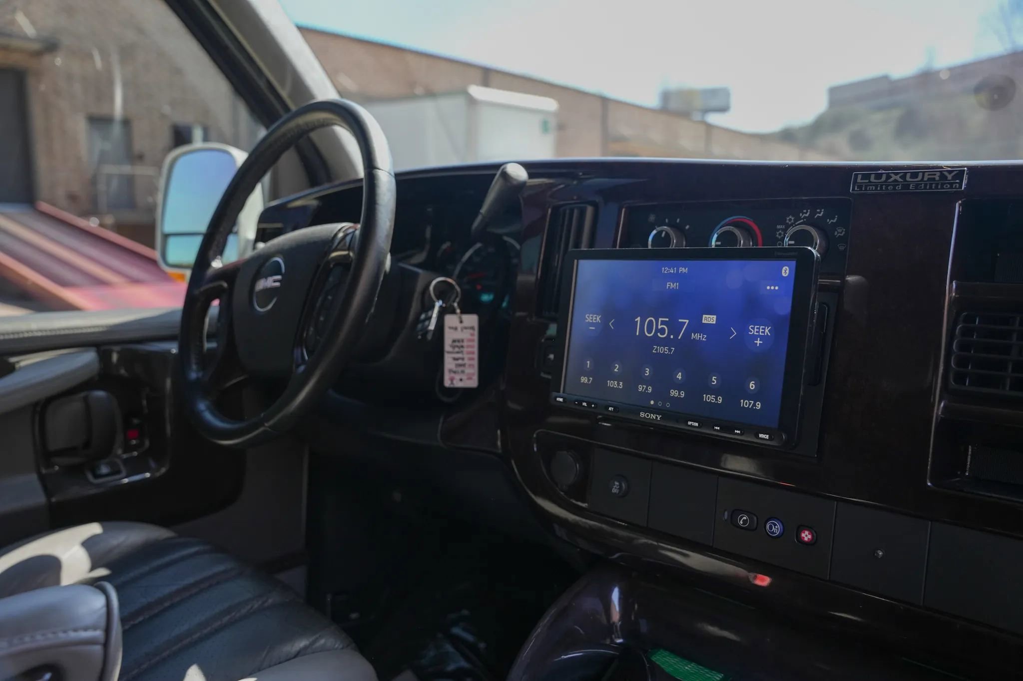 Used 2012 GMC Savana 1500 RWD image 26