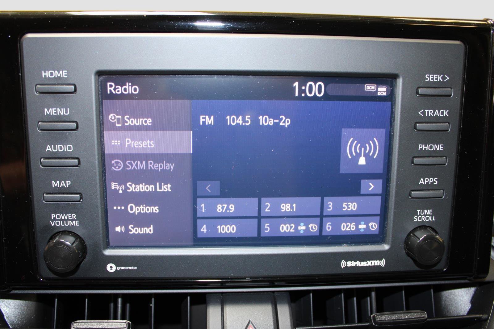 Used 2022 Toyota RAV4 XLE FWD image 18
