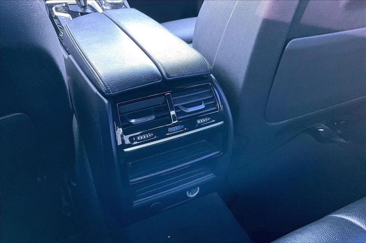 Used 2018 BMW 540i xDrive 540i xDrive w/ M Sport Package image 10