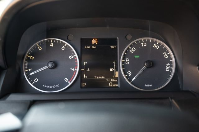 Used 2015 Land Rover LR4 HSE image 12
