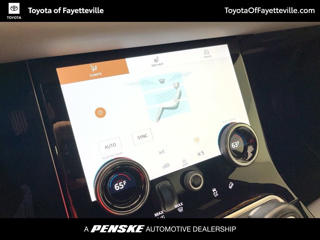 Used 2021 Land Rover Range Rover Evoque SE image 32