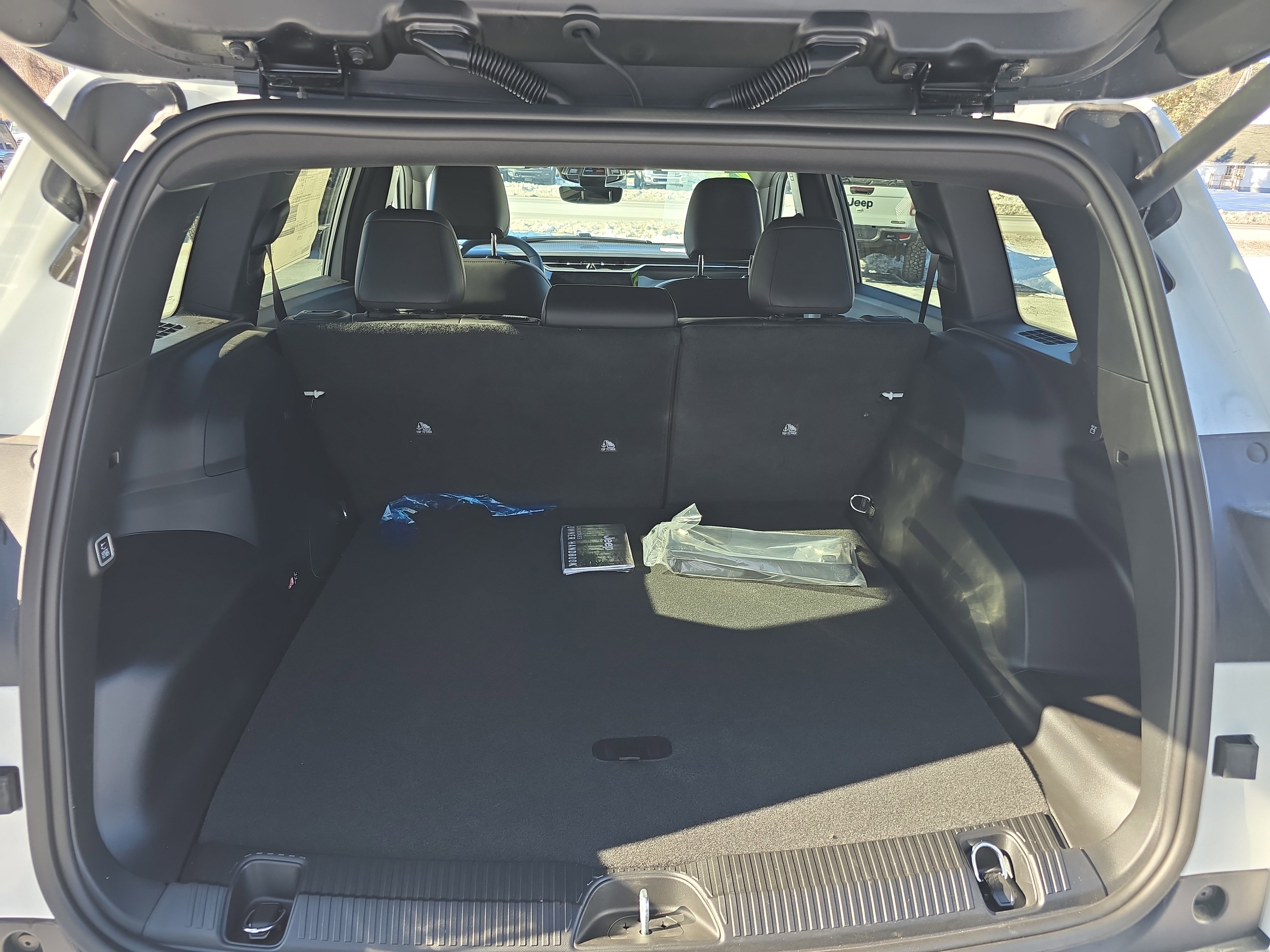 New 2026 Jeep Cherokee Limited image 5