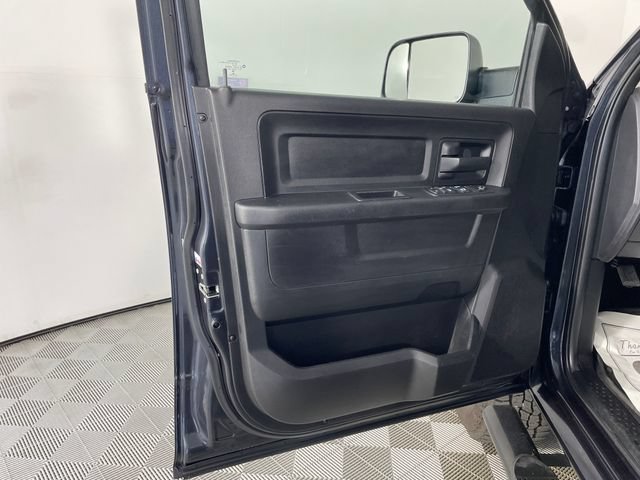 Used 2017 RAM 2500 Tradesman w/ Chrome Appearance Group AWD/4WD image 15