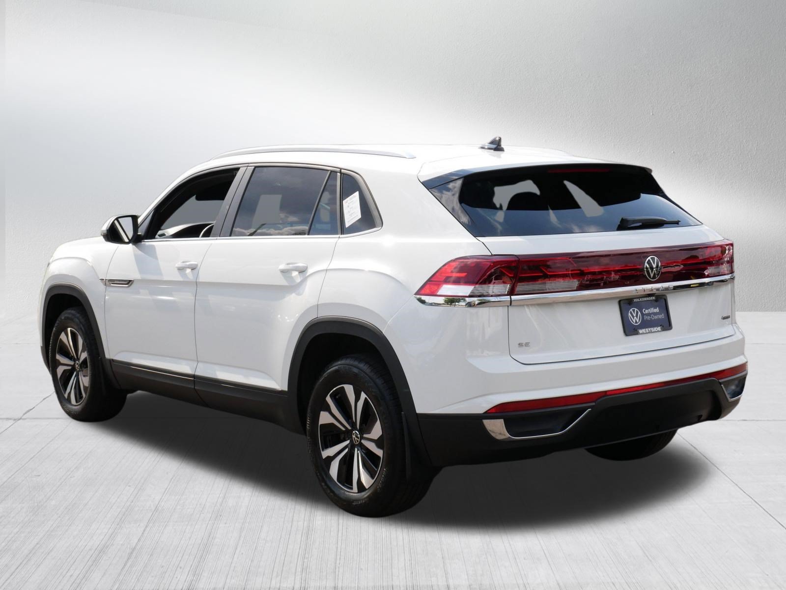 Certified 2024 Volkswagen Atlas Cross Sport SE AWD/4WD image 5