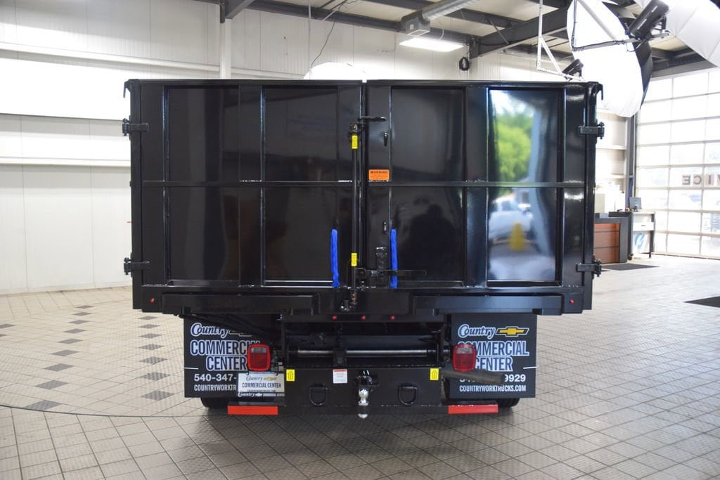 Used 2024 Ford F600 4x4 Regular Cab Super Duty w/ XLT Value Package image 4