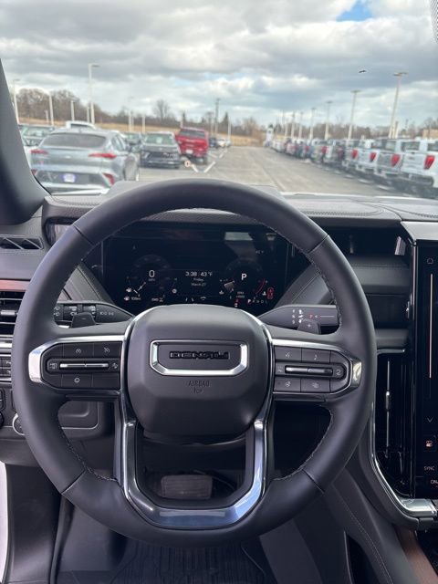 New 2026 GMC Yukon Denali w/ Sun & Power Step Package image 13