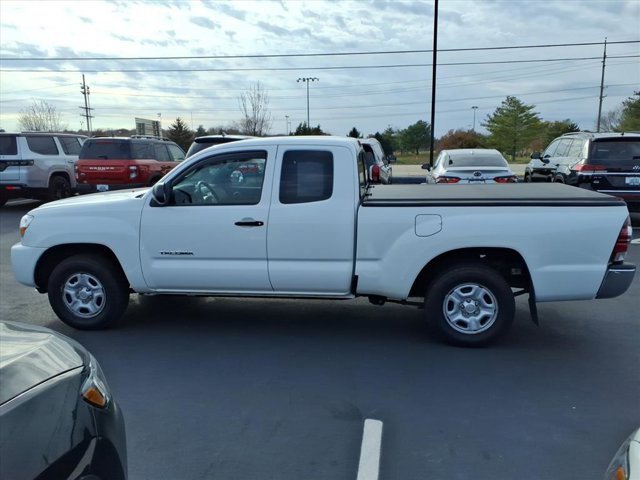 Used 2011 Toyota Tacoma 2WD Access Cab image 4