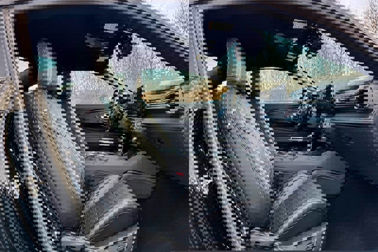 Used 2024 Ford Mustang GT Premium image 13