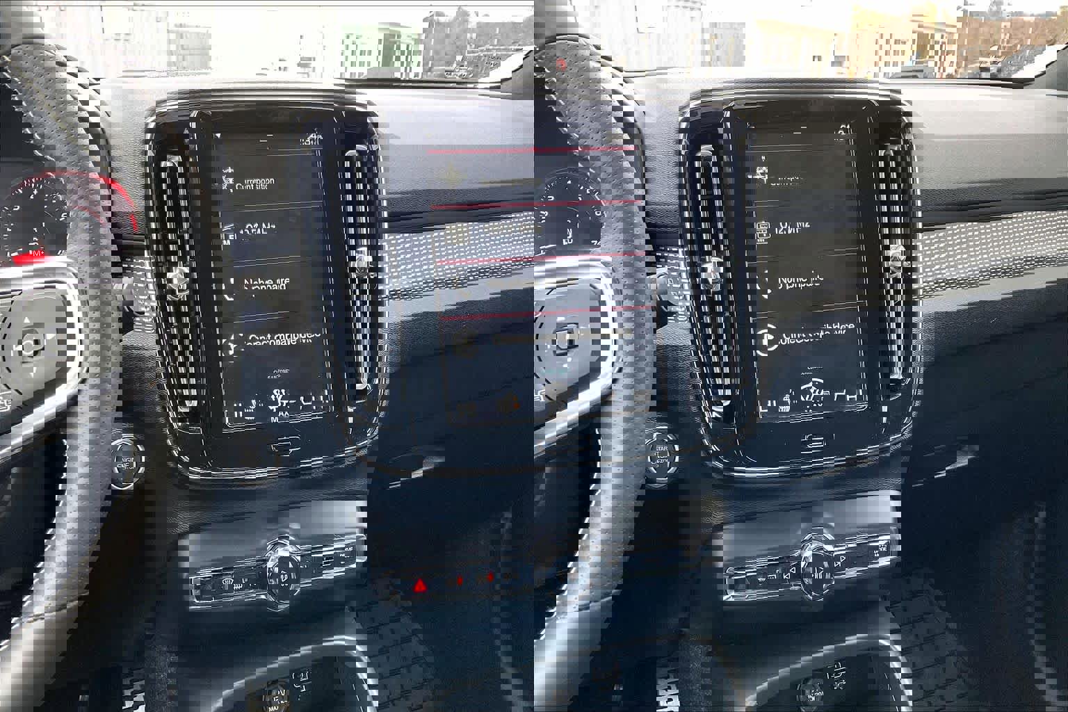 Used 2021 Volvo XC40 T5 R-Design w/ Advanced Package image 6