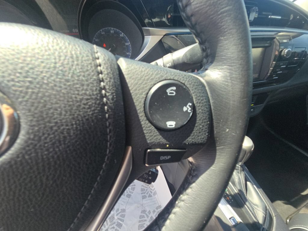Used 2015 Toyota Corolla S FWD image 19