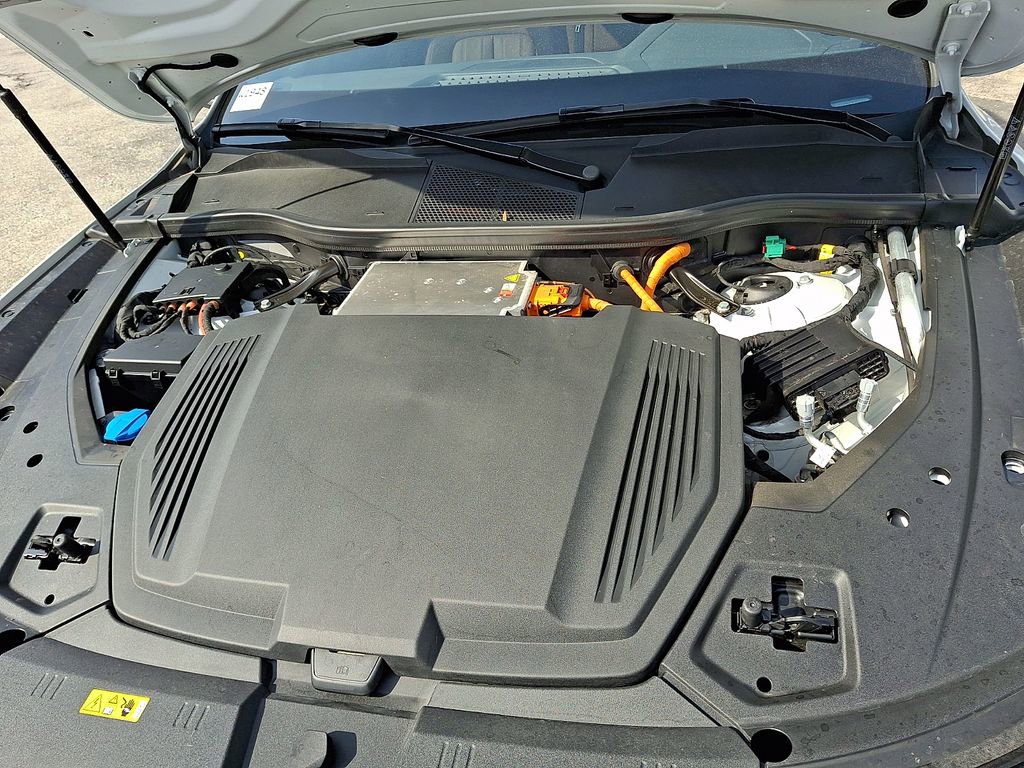 Used 2023 Audi e-tron Premium w/ Convenience Plus Package image 27