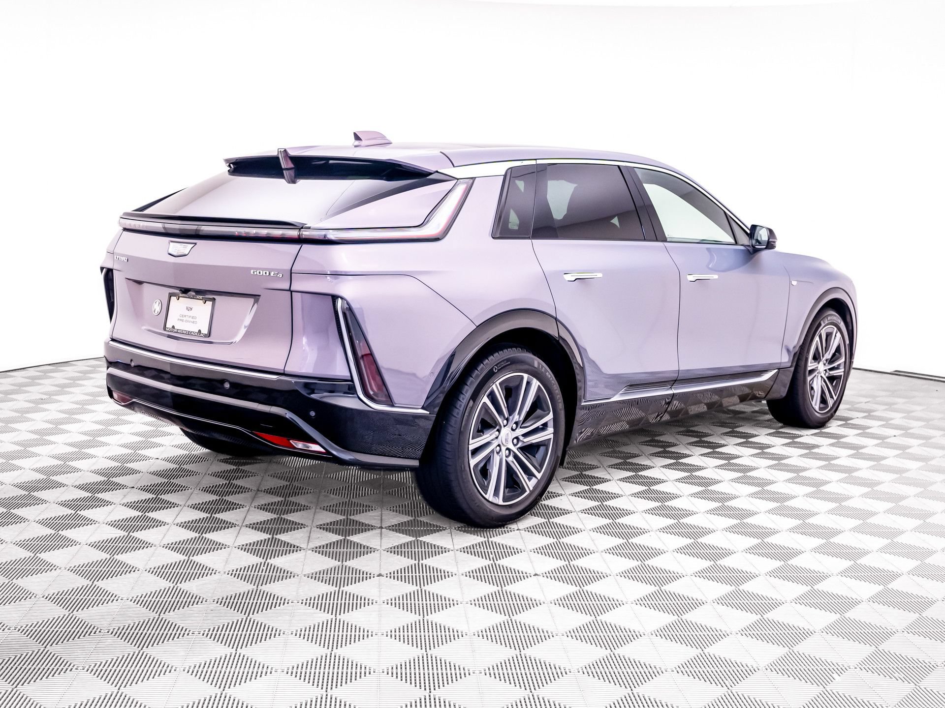 Certified 2024 Cadillac Lyriq Luxury w/ LPO, Floor Liner Package AWD/4WD image 6