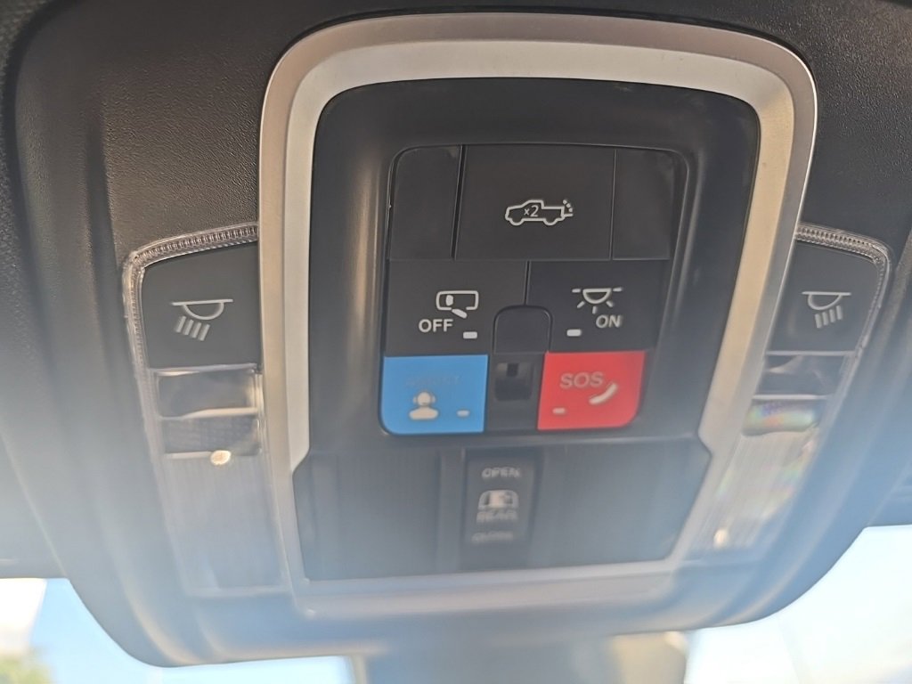 Used 2025 RAM 1500 Laramie image 42