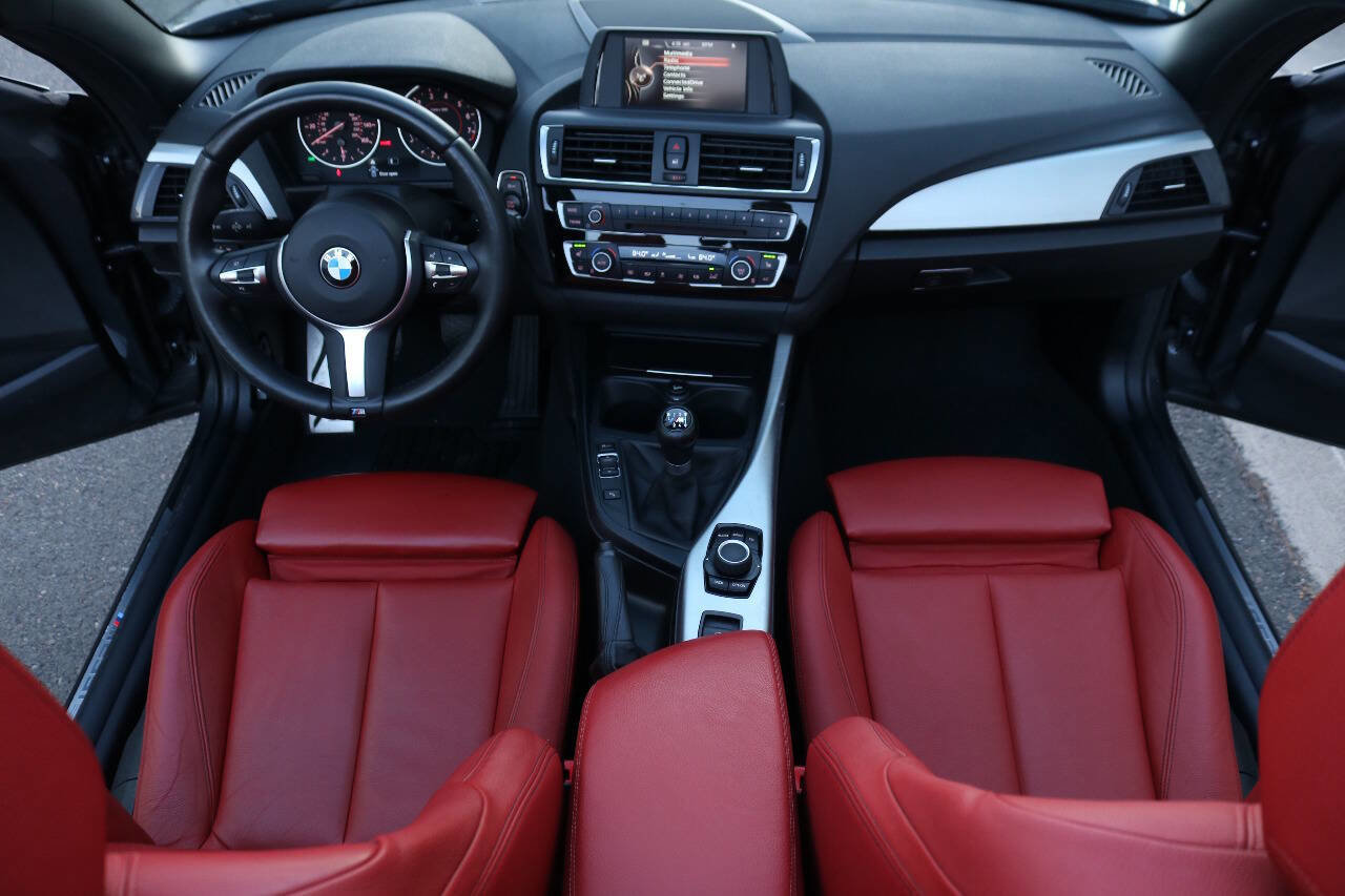 Used 2015 BMW M235i Convertible image 28