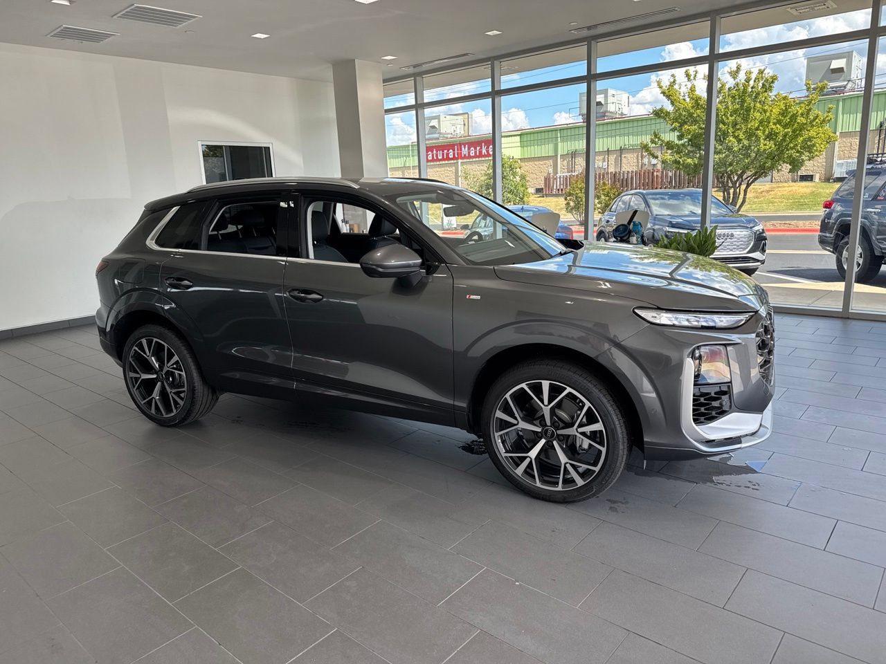 New 2026 Audi Q3 quattro 2.0T AWD/4WD image 1