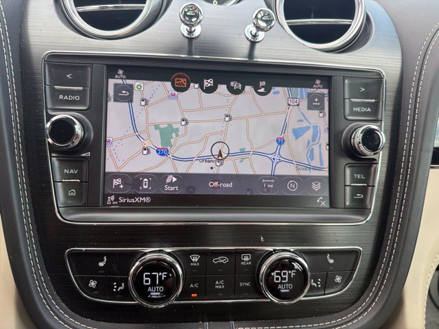 Used 2019 Bentley Bentayga AWD/4WD image 25