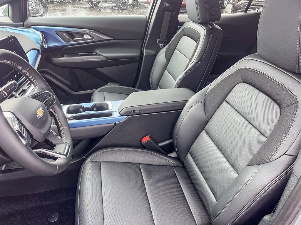 New 2026 Chevrolet Equinox EV LT image 16