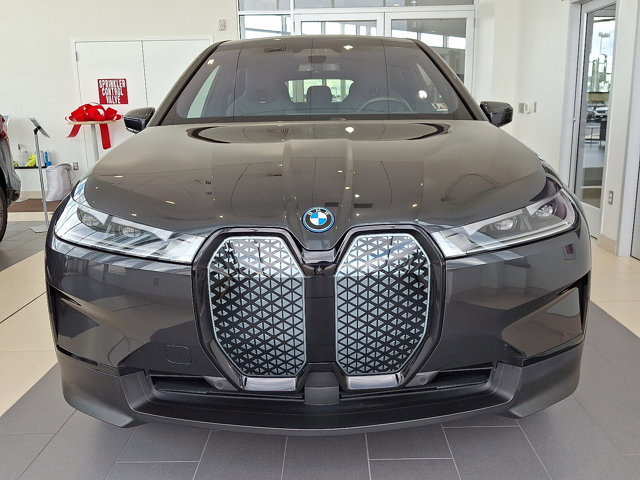 Certified 2025 BMW iX xDrive50 image 2