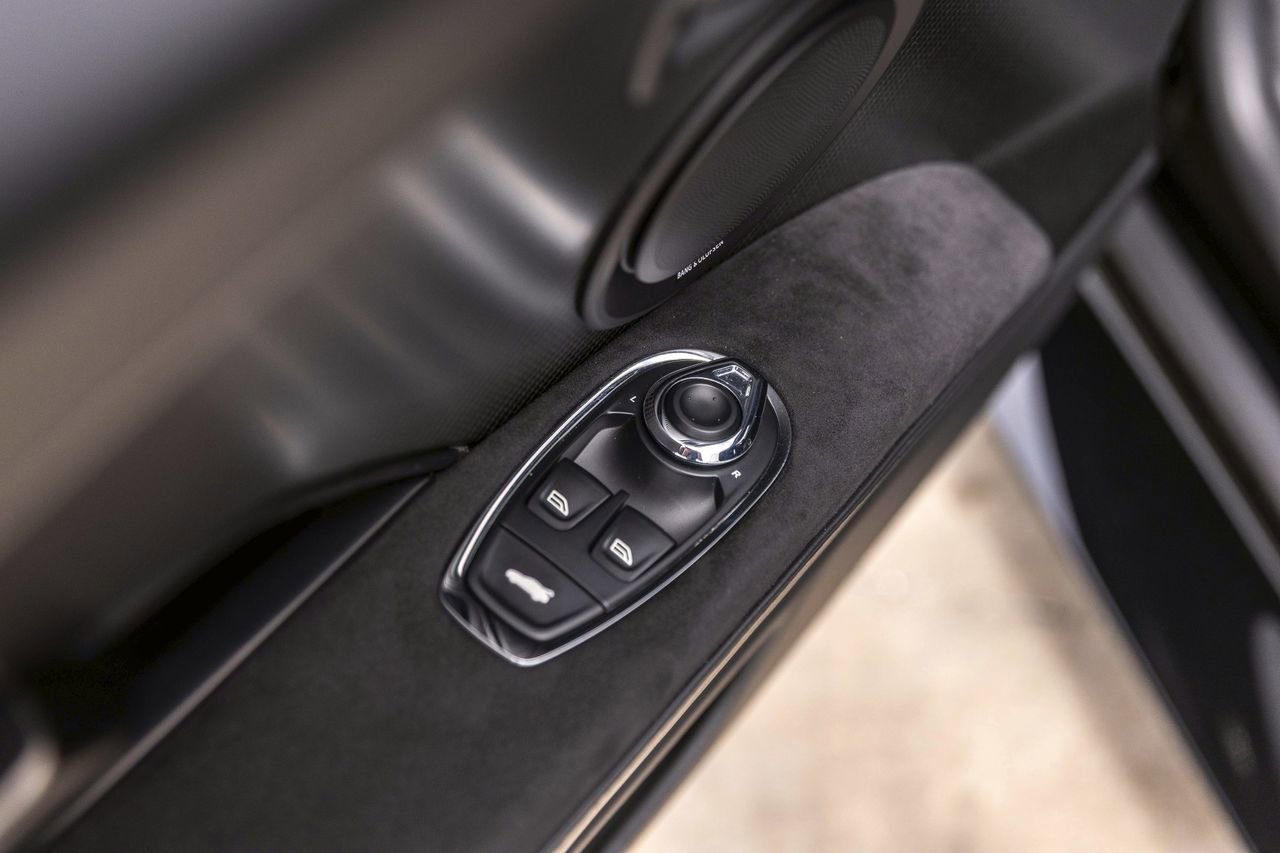 Used 2019 Aston Martin DBS Superleggera image 55