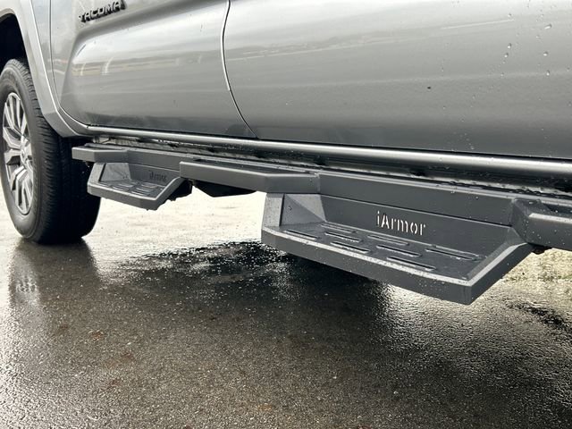 Certified 2023 Toyota Tacoma Limited AWD/4WD image 28